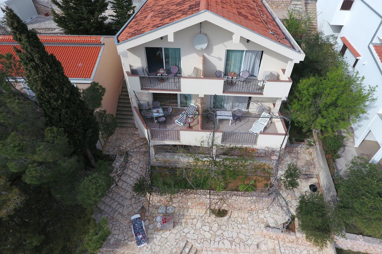 Apartments By The Sea Starigrad Paklenica Трибань-Крушица Екстер'єр фото